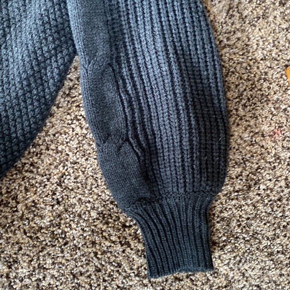 Sweater - Picture 3 of 4